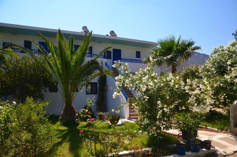 Nitsa'S Apartments Tilos Екстер'єр фото