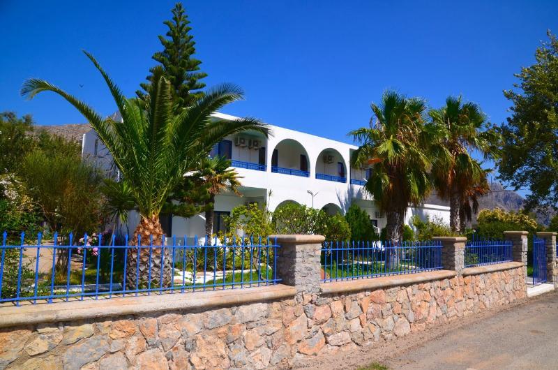 Nitsa'S Apartments Tilos Екстер'єр фото